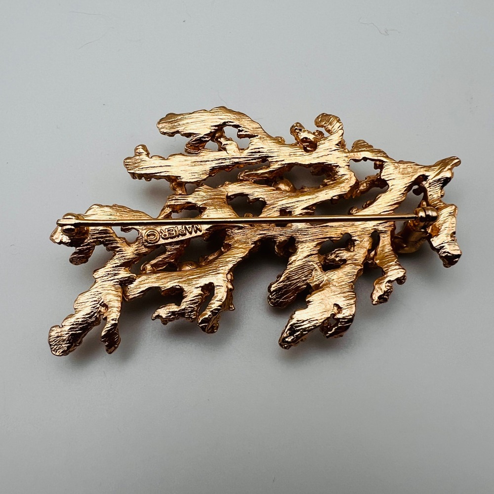 Vintage Napier Coral Foliage Brooch Textured Gold Tone Pin Modern Statement - Picture 7 of 8